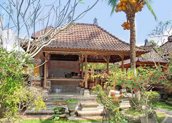 Surya Bagus Homestay Hotel *